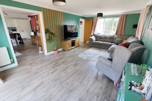 Lounge- click for photo gallery